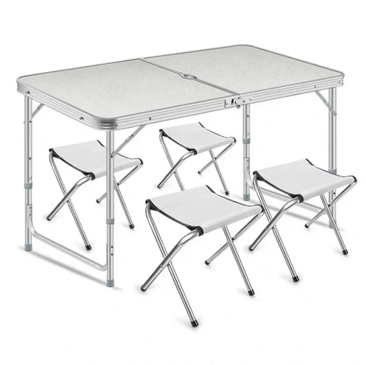 Stol za Rasklapanje sa 4 Stolice – Praktičan, Kompaktan i Podesiv