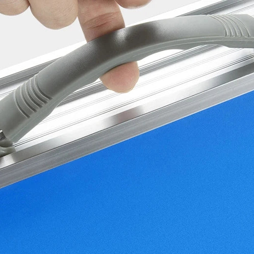 Stol za Rasklapanje sa 4 Stolice – Praktičan, Kompaktan i Podesiv