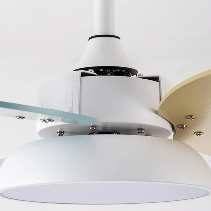 LED luster sa ventilatorom